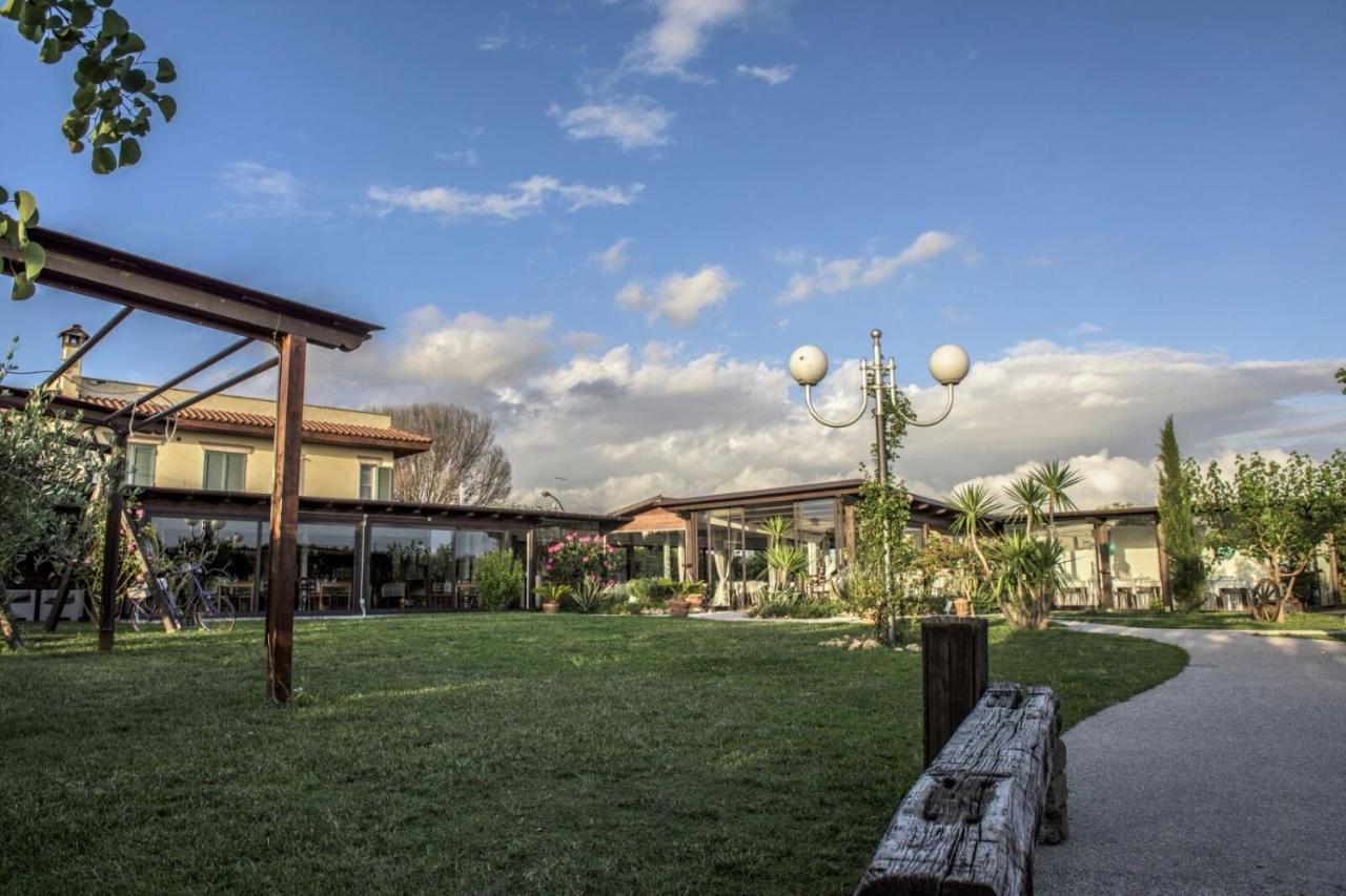 Agriturismo Torre Flavia Ladispoli Ngoại thất bức ảnh